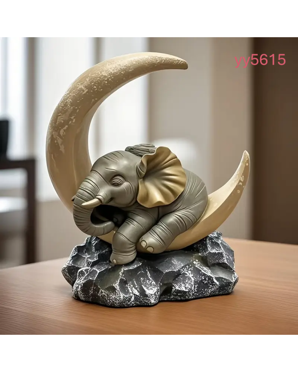 YY5615 Ay Temalı Uyuyan Fil Figürü Mum Biblo Silikon Kalıp – Masalsı ve Şık Dekoratif Hediye!